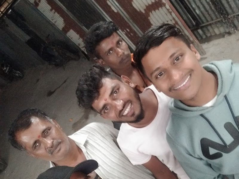 The team — Adamp Motors, Pimpri-Chinchwad