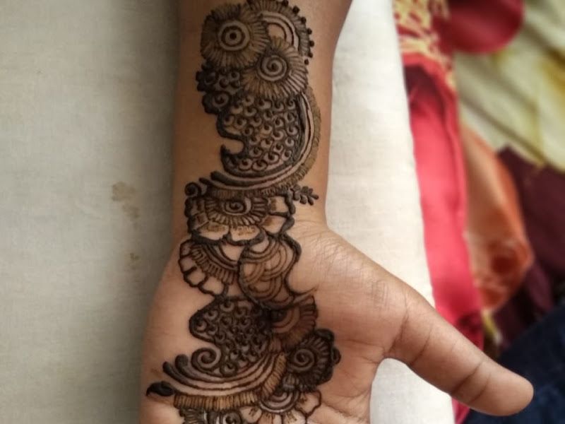 At work — Annie Khan's Beauty Studio, Kalyan West