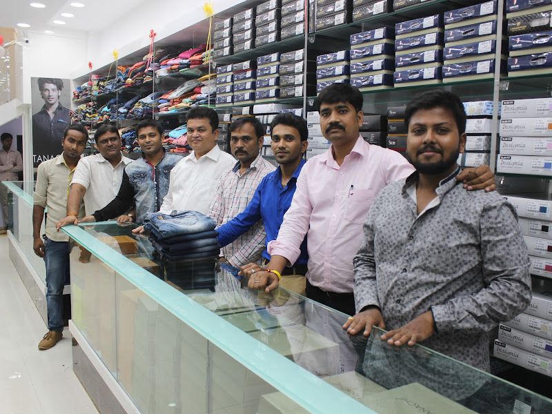 The team — Bajirao Mens Studio, Kalyan