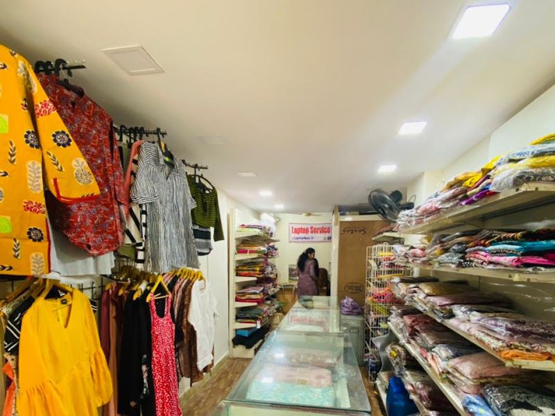 Exterior — Cranberry Apparel, Thane