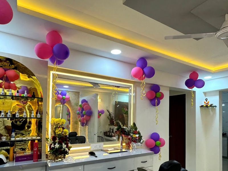 Gallery — Shrutaa's Makeover & Academy, Pune