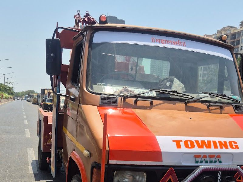 Gallery — Mahalaxmi Towing Service, Thane