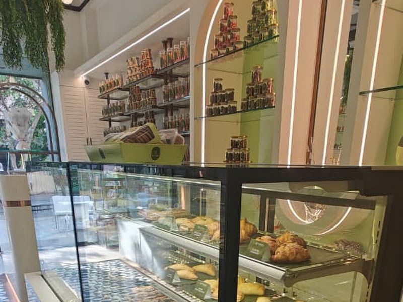 Interior — Qremsia, Mira Road