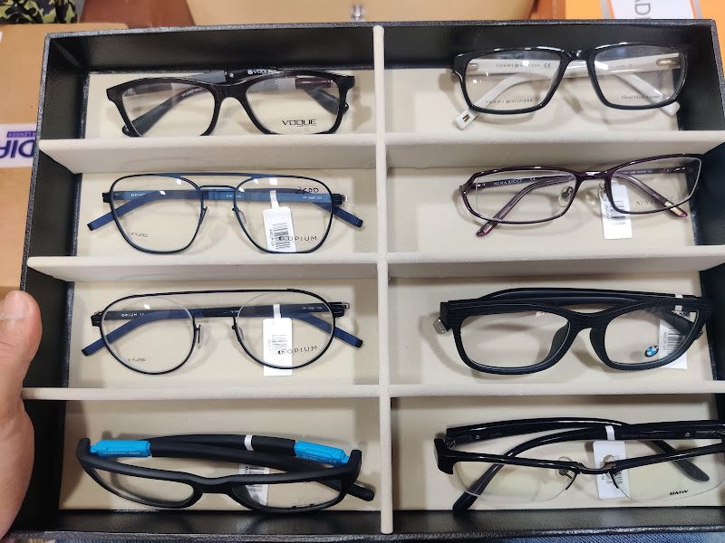 Interior — Ami Optics & Contact Lens Clinic, Thane