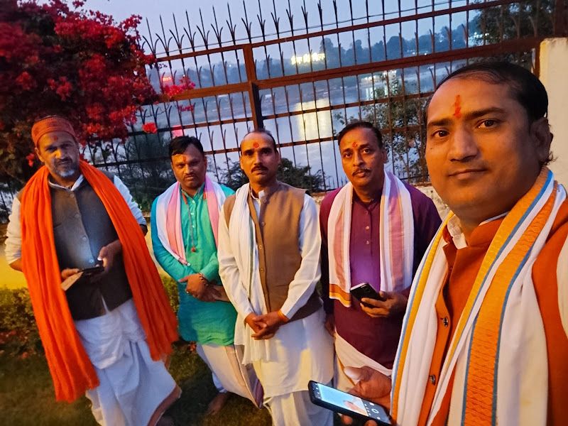 Gallery — Acharya Sugriv Prasad Tiwari Jyotish Services, Thane West