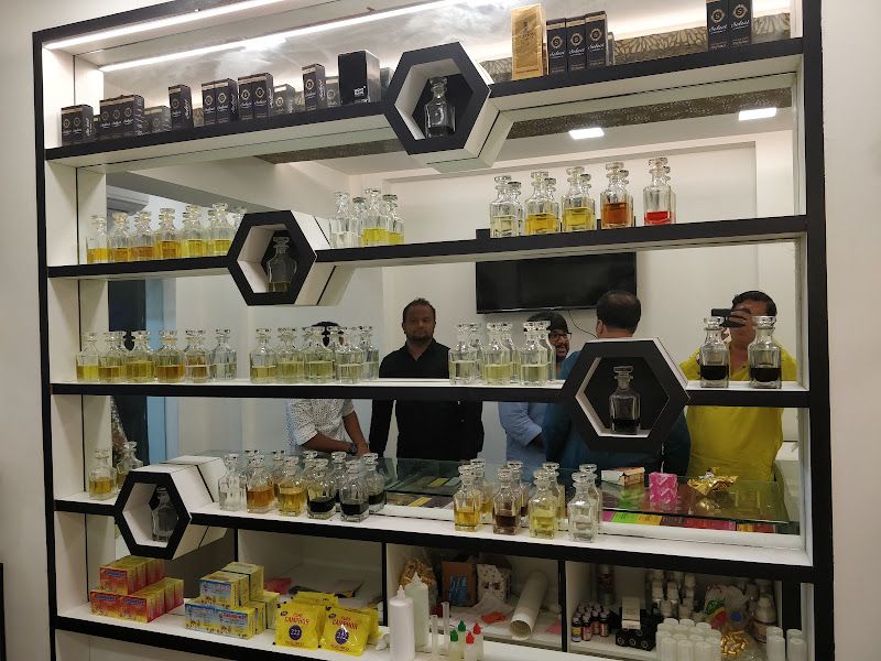 Interior — Select Perfumes, Dombivli