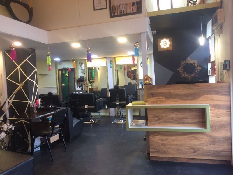 Interior — Central Salon Unisex, Thane