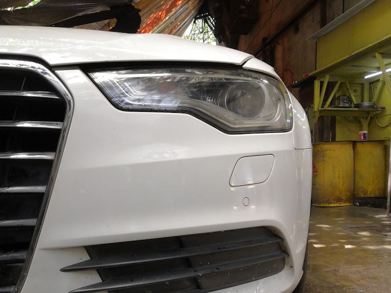 Interior — Universal Auto Works, Navi Mumbai