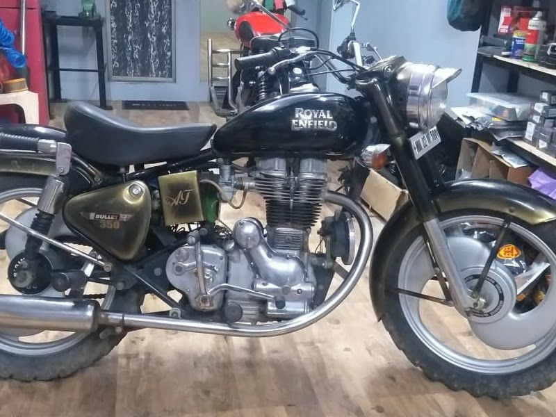 Interior — Mumbai Enfield Royal Enfield Service Center, Mumbai