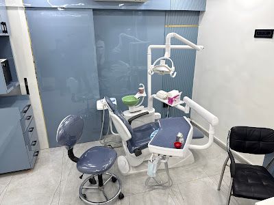 Borade Dental Clinic — Dental clinic in Pune