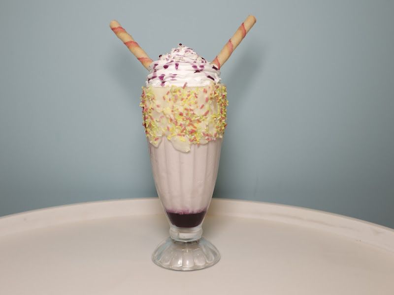 Interior — La Glace Creamery, Mumbai