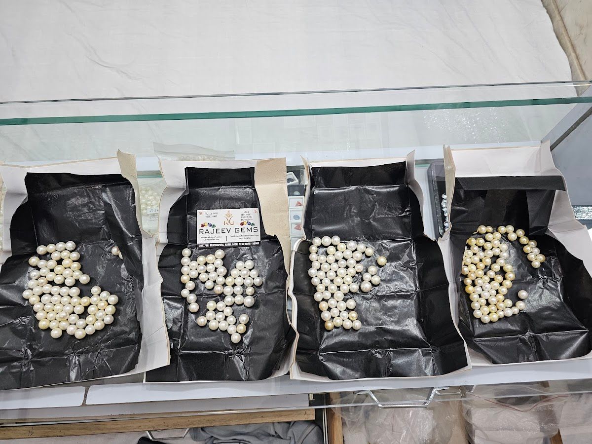 Gallery — Rajeev Gems, Paschim Puri, New Delhi