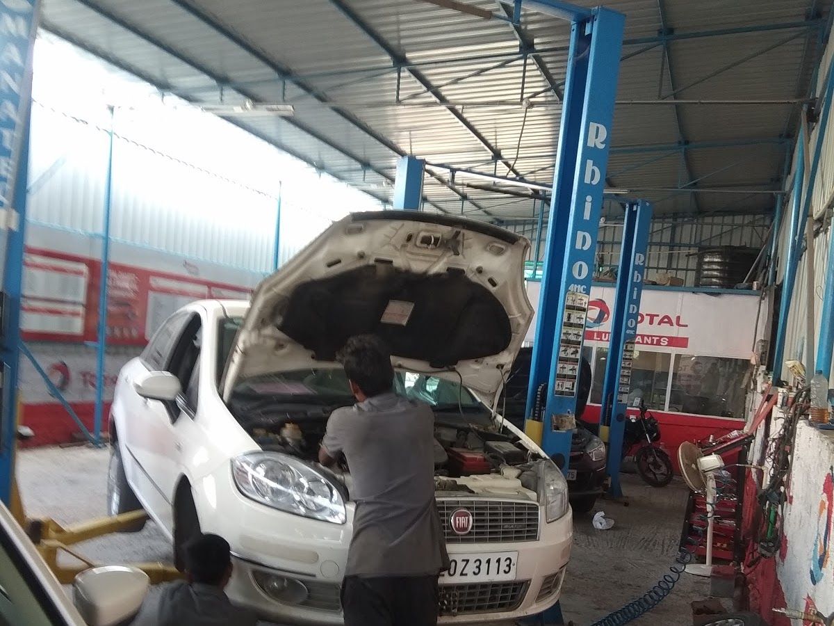 At work — Sixth Gear Multi Brand Car Service, Ushkebhavi, Ramachandrapuram