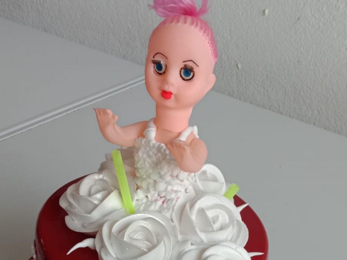 Interior — Cake Supremo, Mahatma Gandhi Nagar, Arrah