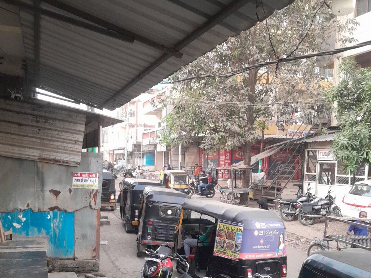 Gallery — Khalid labour supply services, Umbergaon