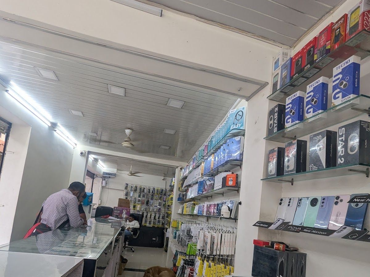 Interior — Himanshu Mobile shoppi, Chhatrapati Sambhajinagar
