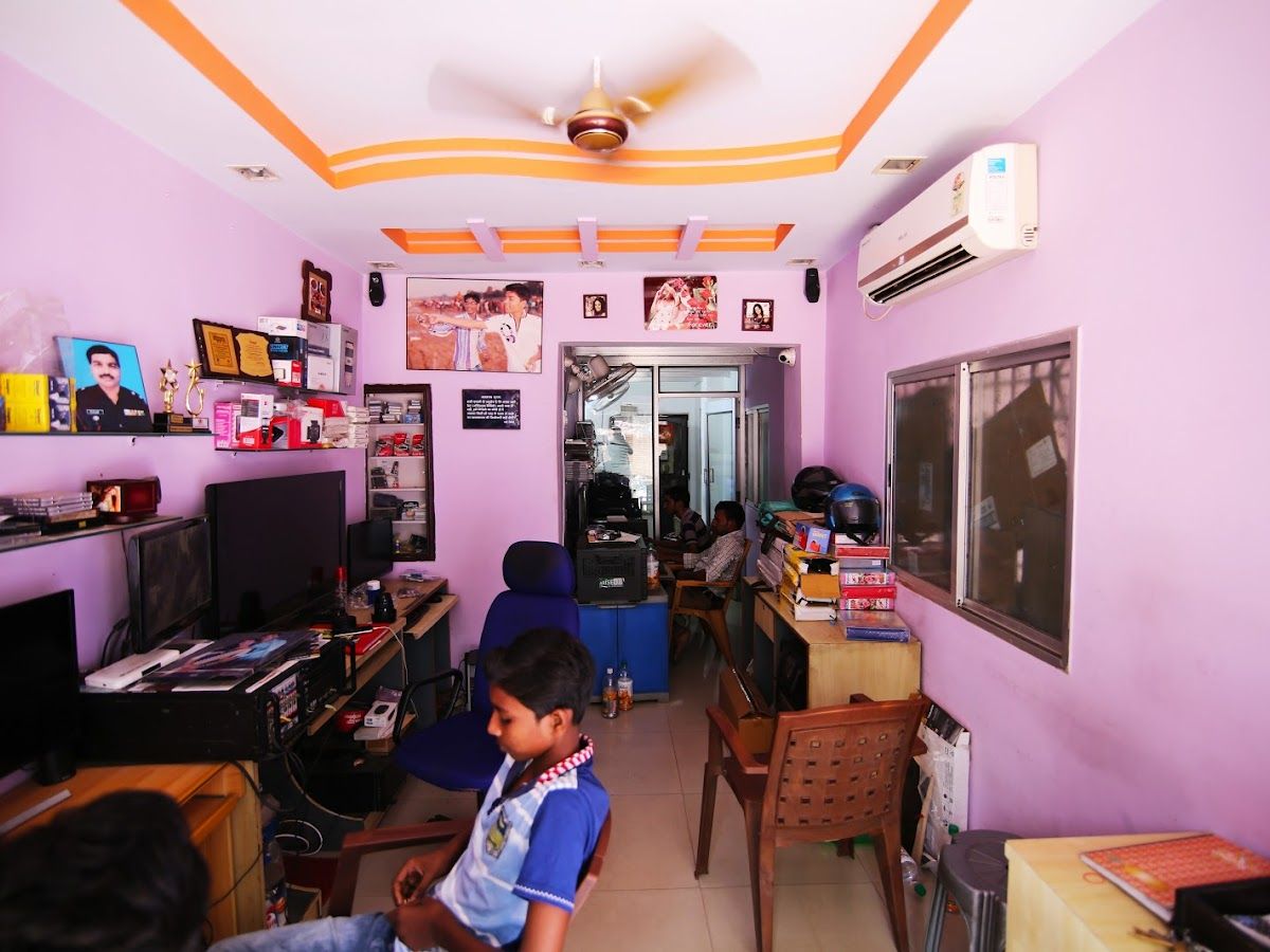 Interior — Madhukars’ Residence, Harbhaj Wala, Arcadia Grant