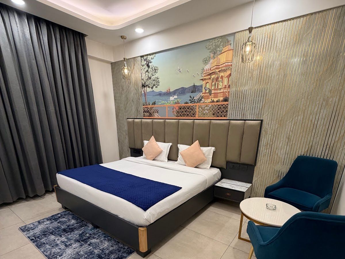 Gallery — Luxurious Stay, Hazratganj, Lucknow
