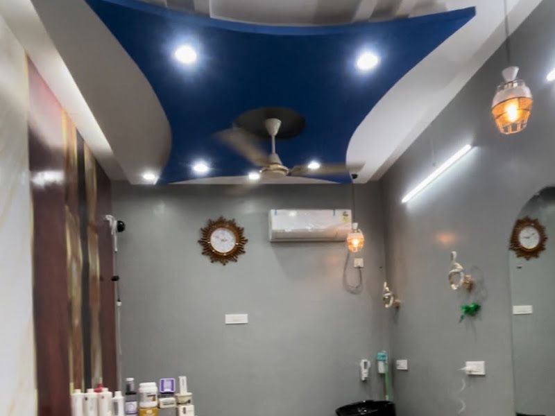 Gallery — Tha look’s scissors, Bissau