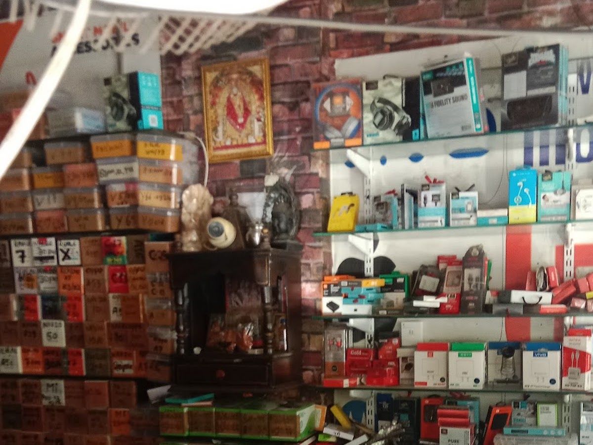 Gallery — Mobile's Doctor, Block H, Greater Noida