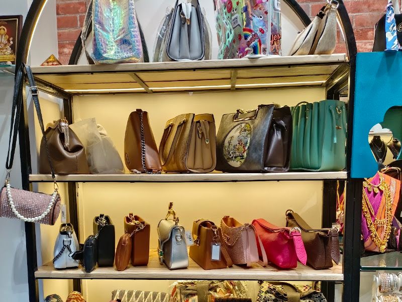 Gallery — Starlight 7, Sun City, Pune