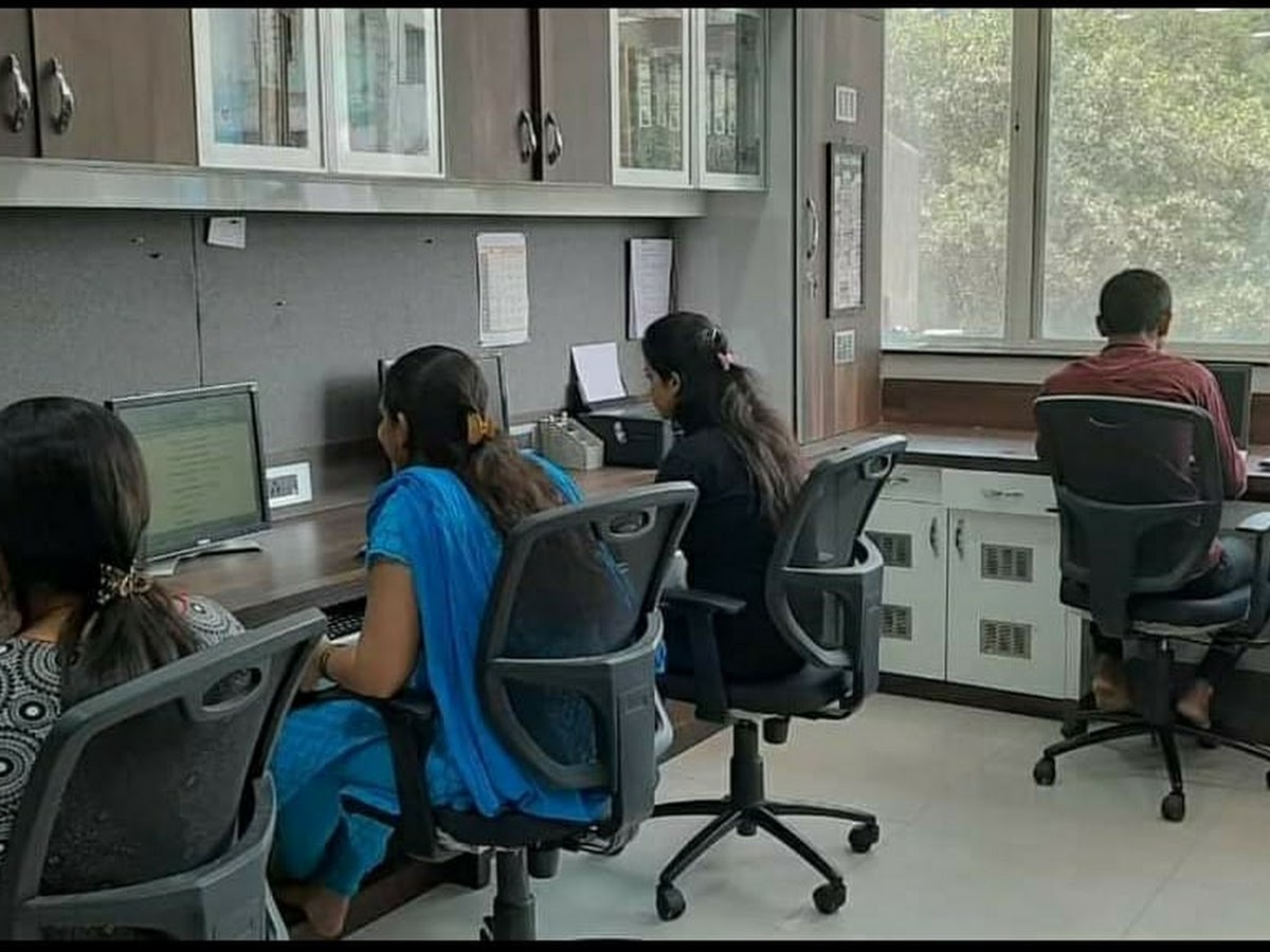 CA Sneha Shinde and team at work at S S Associates