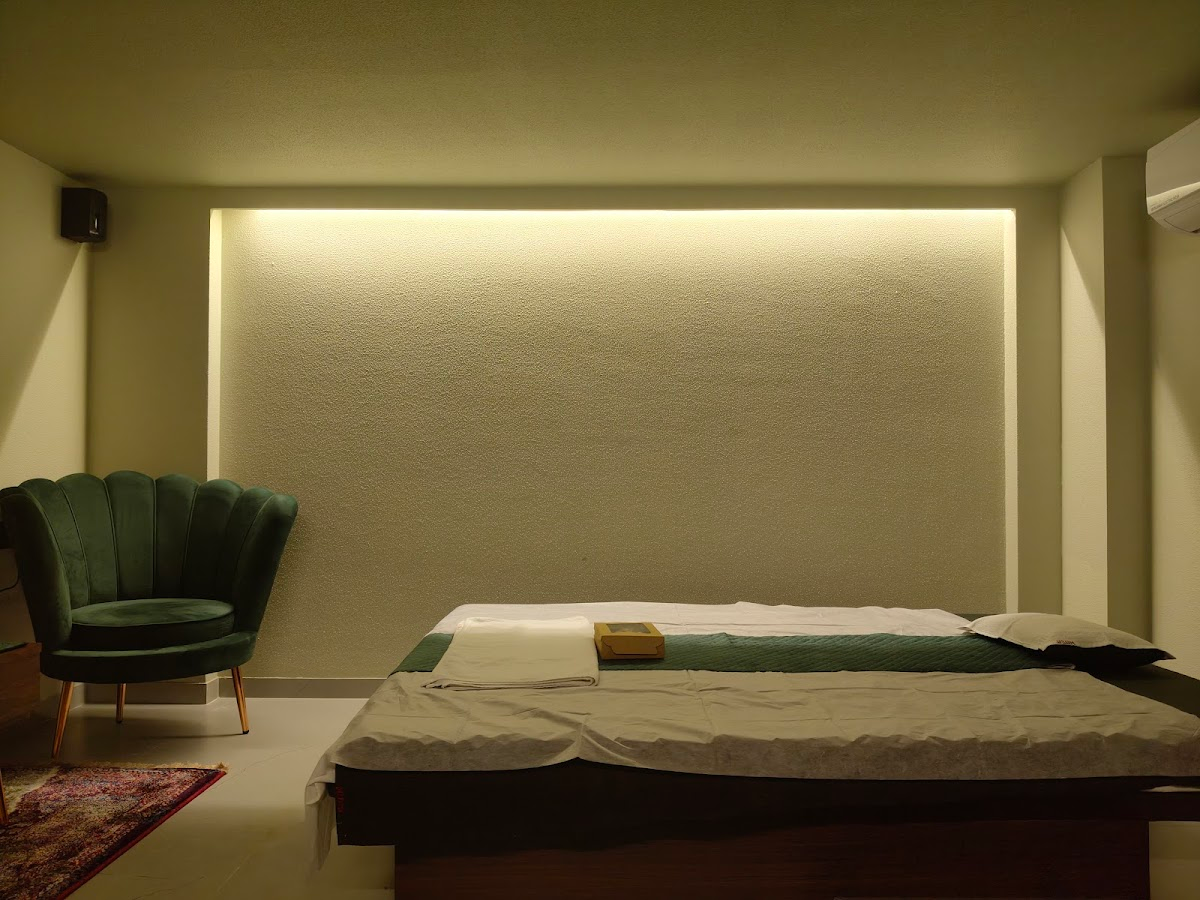 Fresh linens and clean equipment at Mitsu Wellness Spa