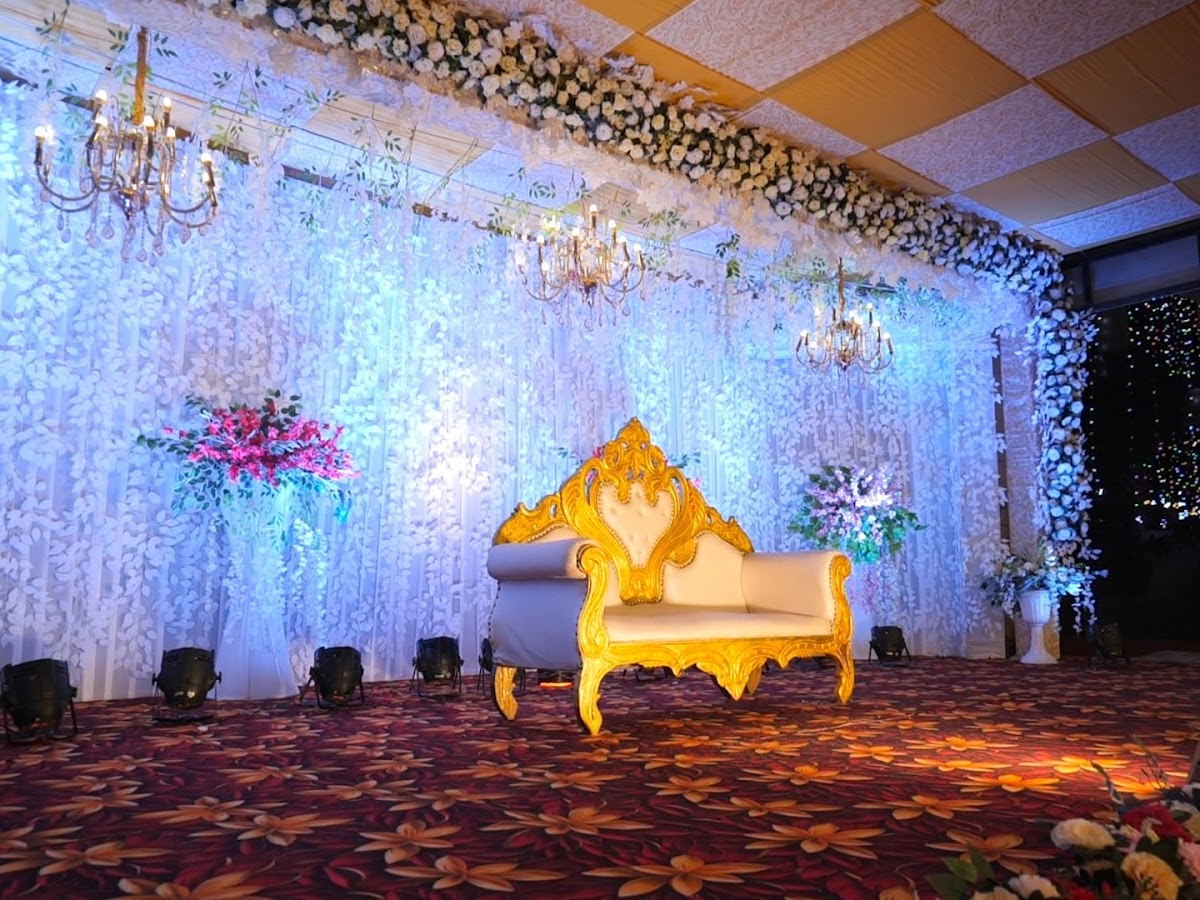 Spacious open garden set for a large celebration in Rewa